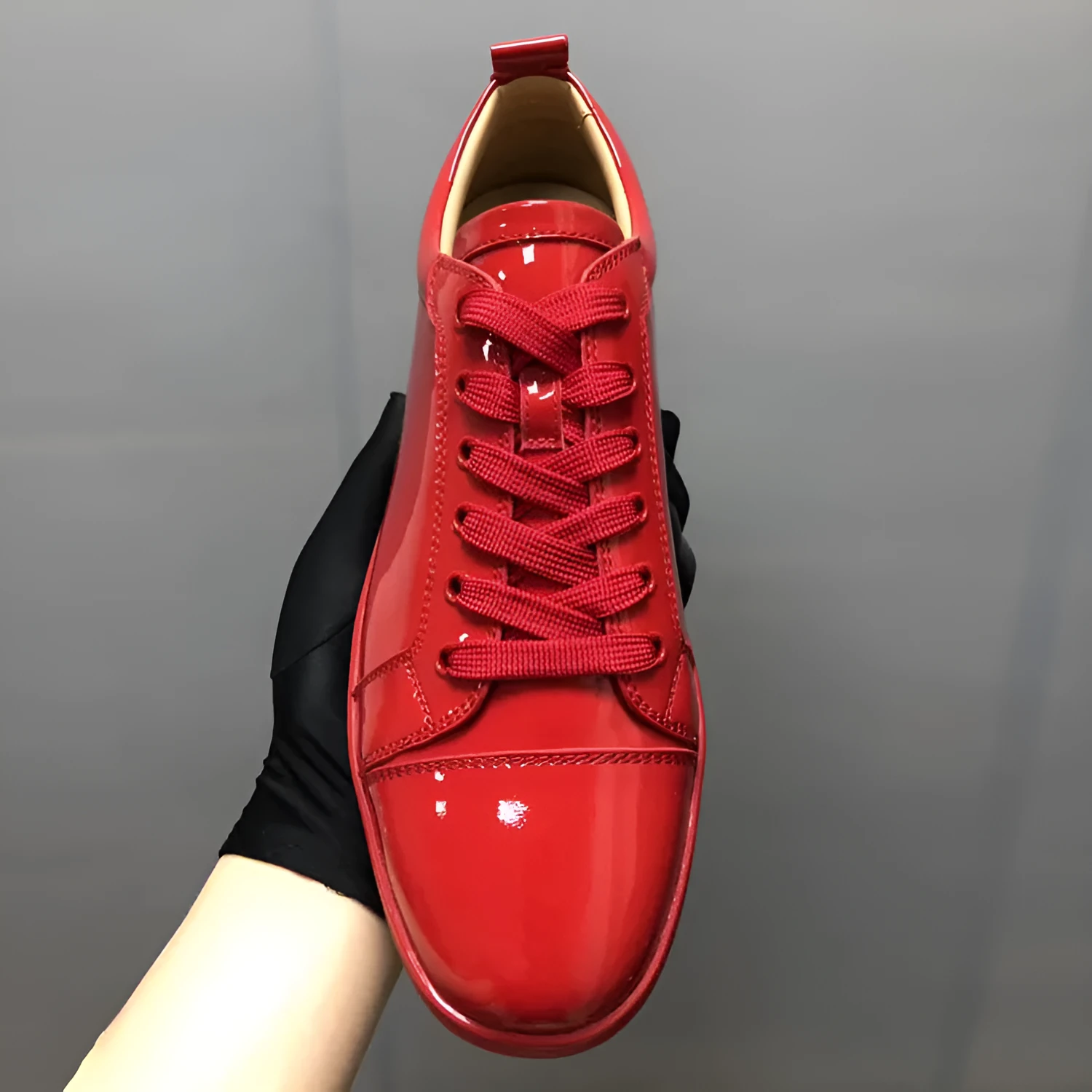 White patent leather casual couple shoes with flat heels and breathable design