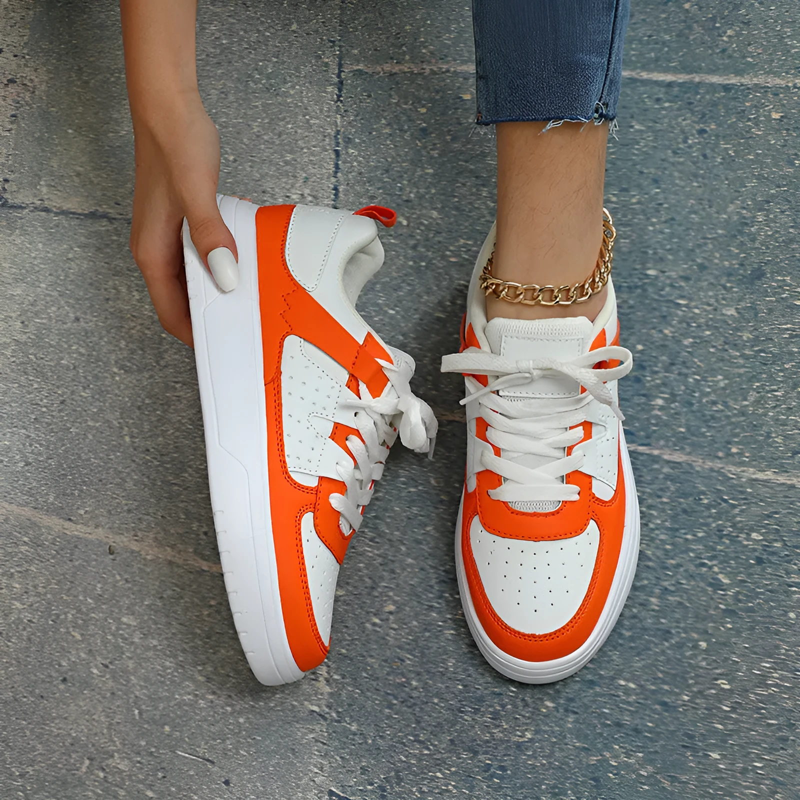Casual board shoes for couples, soft bottom, lace-up closure, round toe, low top, available in multiple colours and sizes 35-45