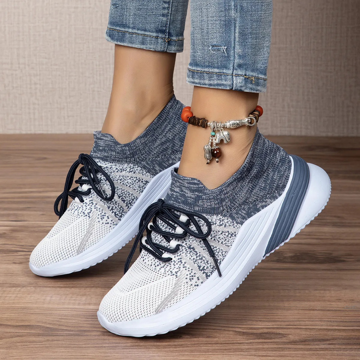 Women's lace-up breathable mesh sports shoes in colour-block design for running and walking