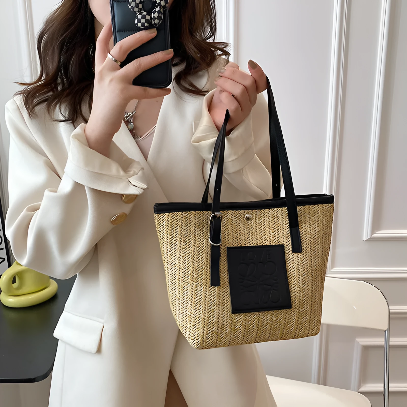 Straw woven women's shoulder bag with horizontal square shape and three-dimensional pocket