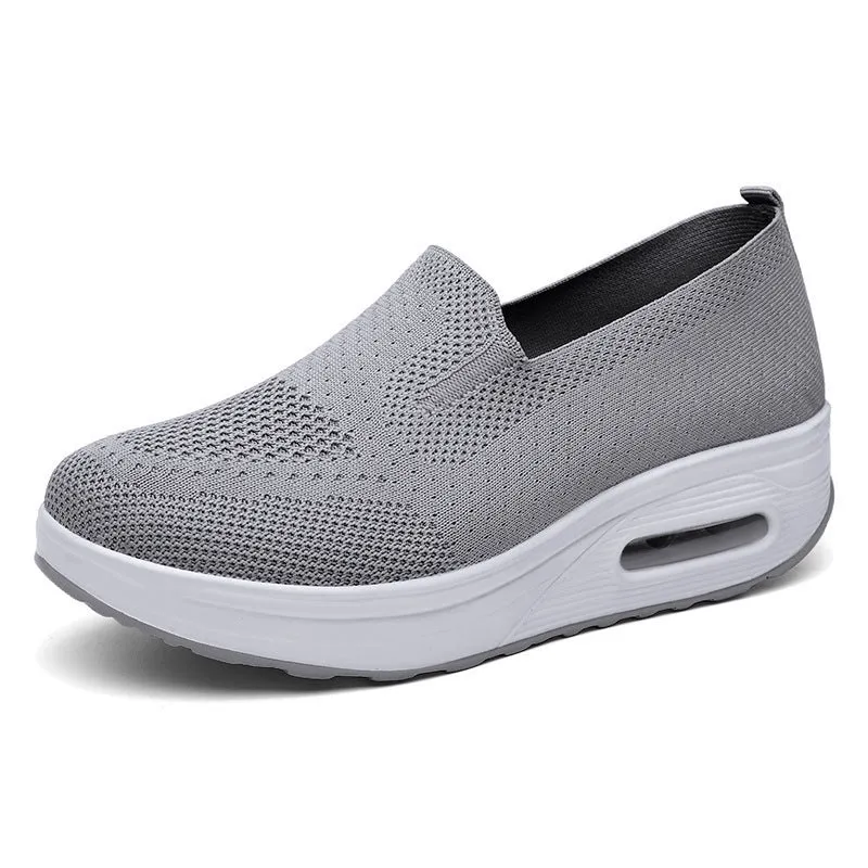 Women's mesh casual low top lace-up shoes in black with car stitching and round toe