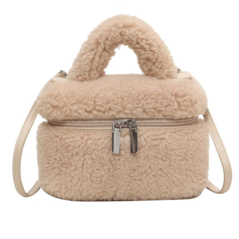 Plush women's shoulder bag in cream-white, box shape, with single strap and stitch detailing