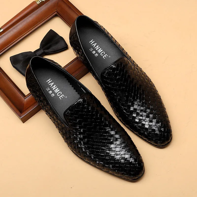 Men's cowhide woven leather business shoes with rubber sole in black, low-top vintage style with leather toe cap