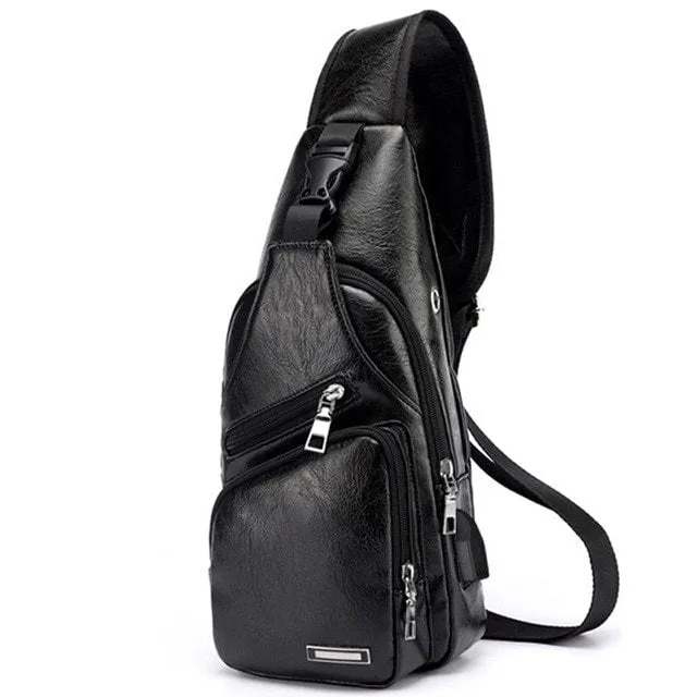 Waterproof one-shoulder messenger bag in black PU fabric, 17x35x6cm, with main and secondary pockets