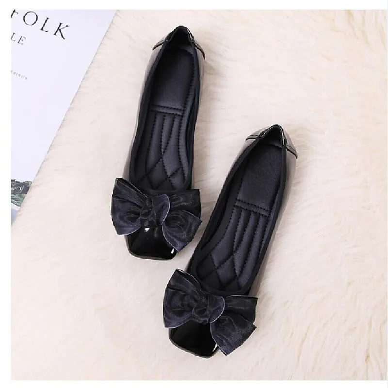 Women's slip-on square toe ballet flats in black with PU upper and low heel