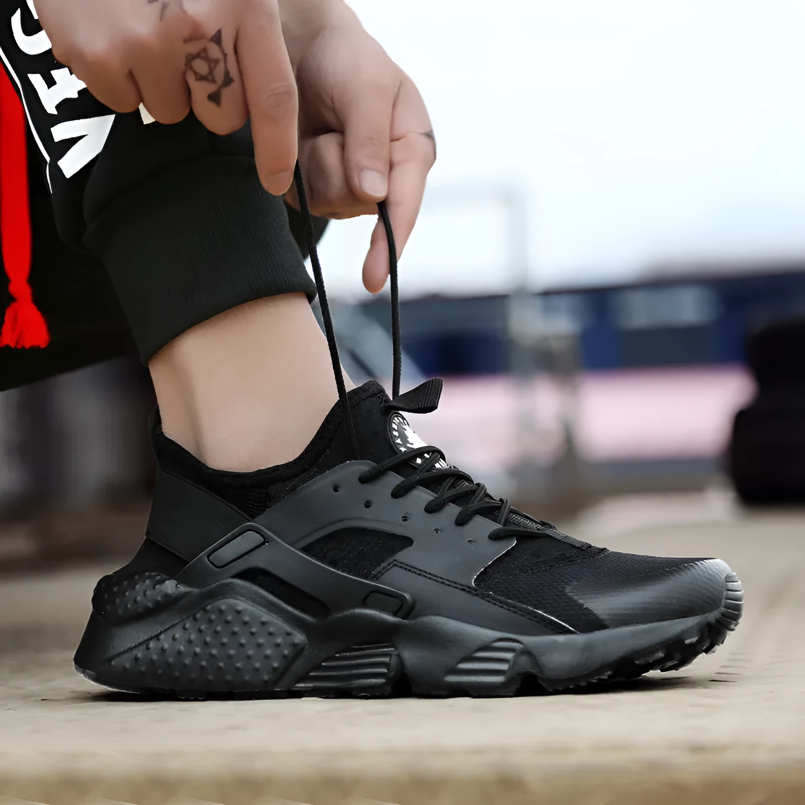 Women's lightweight mesh sports shoes flat heel round toe available in multiple colours sizes 36-46
