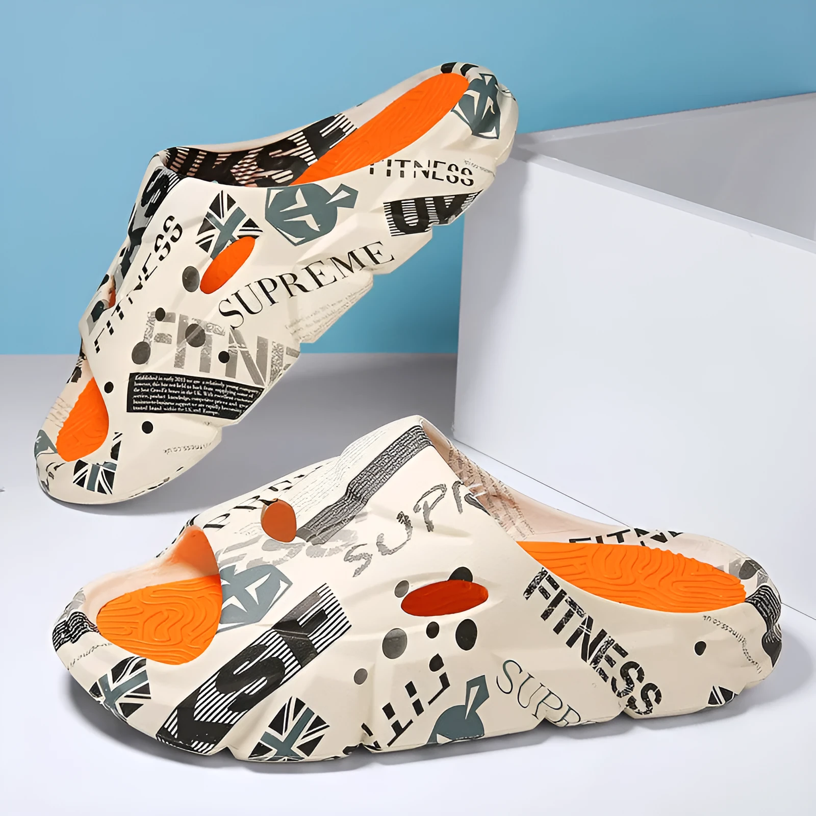 Men's platform slippers in beige with EVA injection-moulded sole, side view on a light background