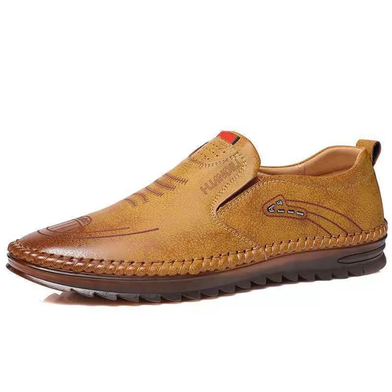 Men's casual soft leather shoes with PU upper, low wedge heel, in black colour