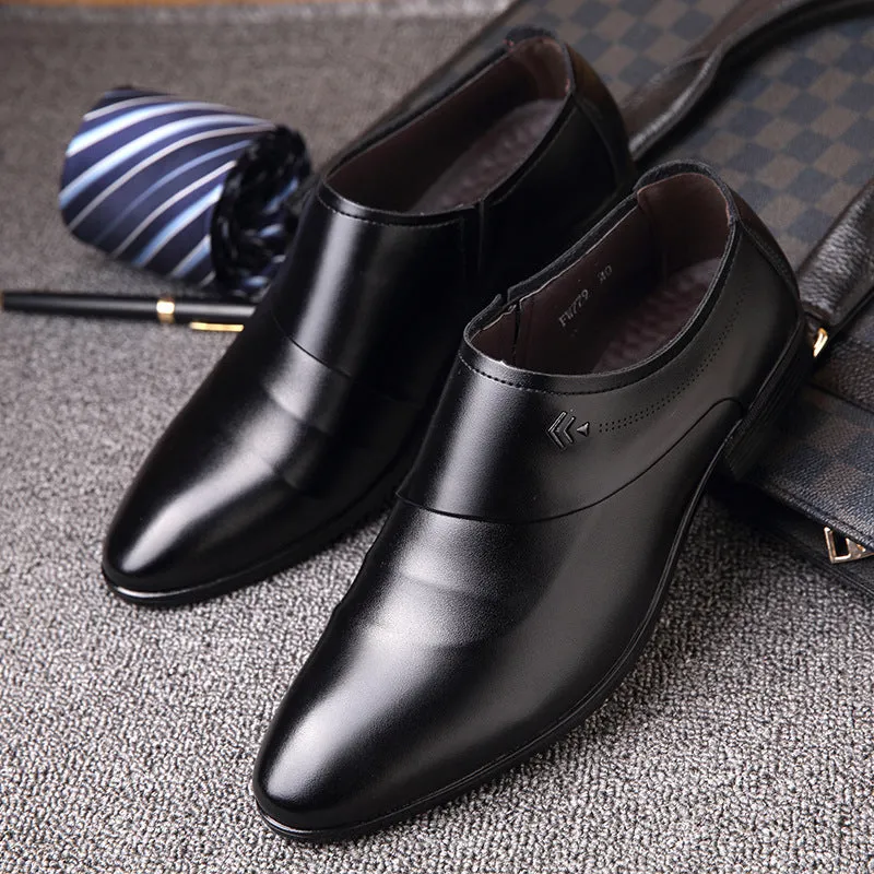 Men's low-top breathable microfiber leather shoes with rubber sole, black colour, car stitching details