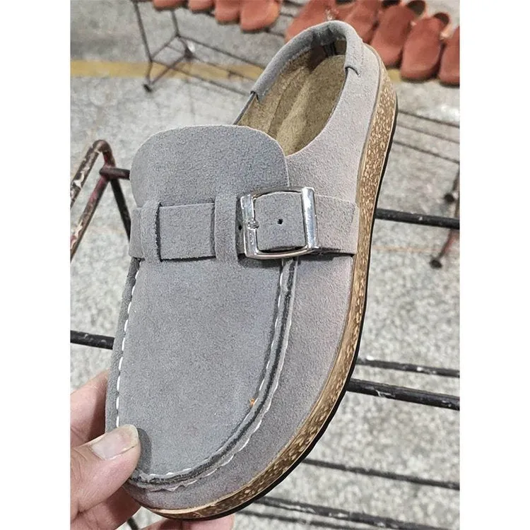 Frosted suede one-pedal flat slippers with belt buckle in green colour, foam sole