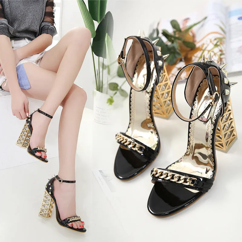 Summer toe chain sandals with buckle closure in suede, available in black, beige, and apricot