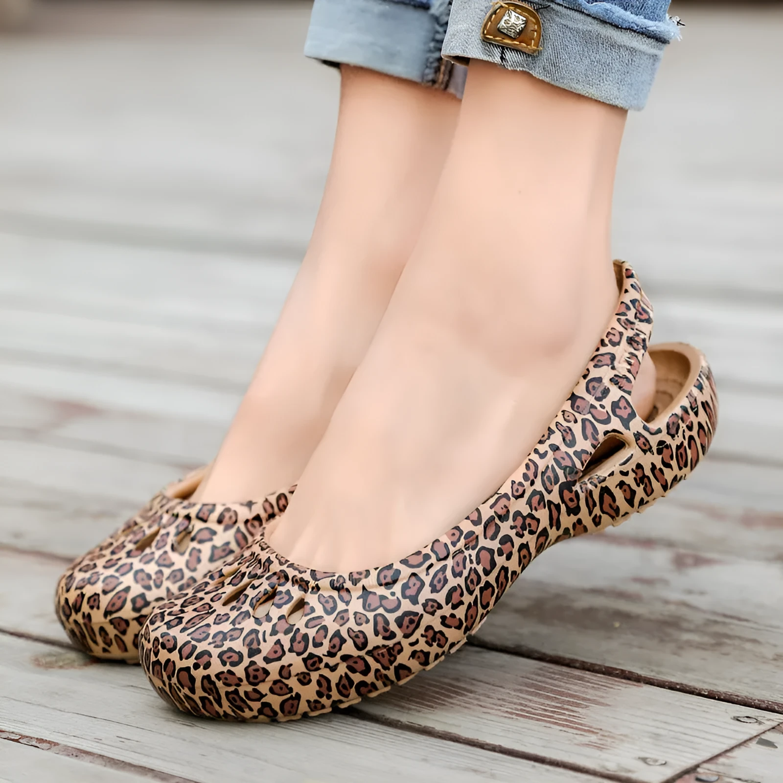 Ladies leopard pattern flat hole sandals with high elastic EVA rubber upper and sole in side view