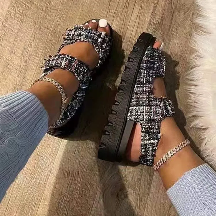 Women's plus size Velcro plaid sandals in cowhide leather with rubber sole, round toe