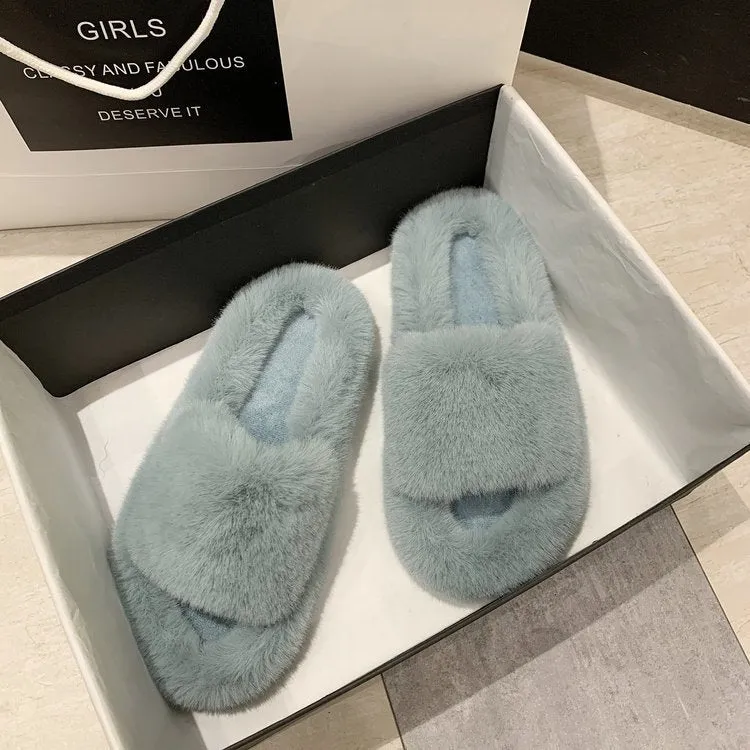 Suede furry slippers with artificial wool insole, round toe, flat heel, available in beige