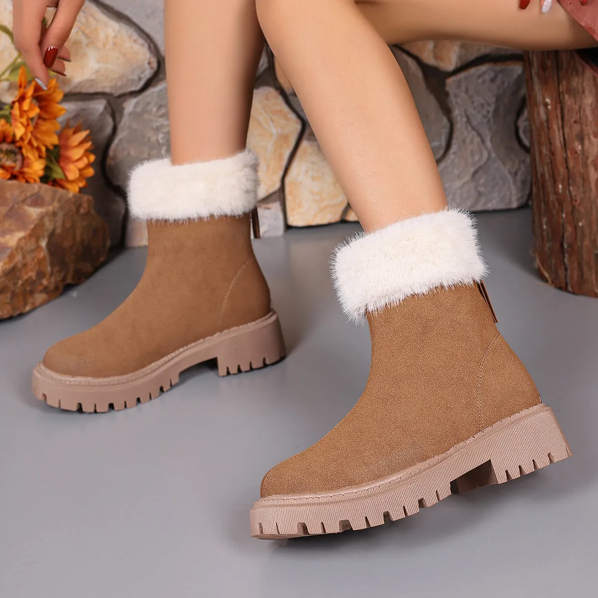 Women's square heel winter snow boots with cotton lining in black and khaki, non-slip sole, sizes 35 to 43