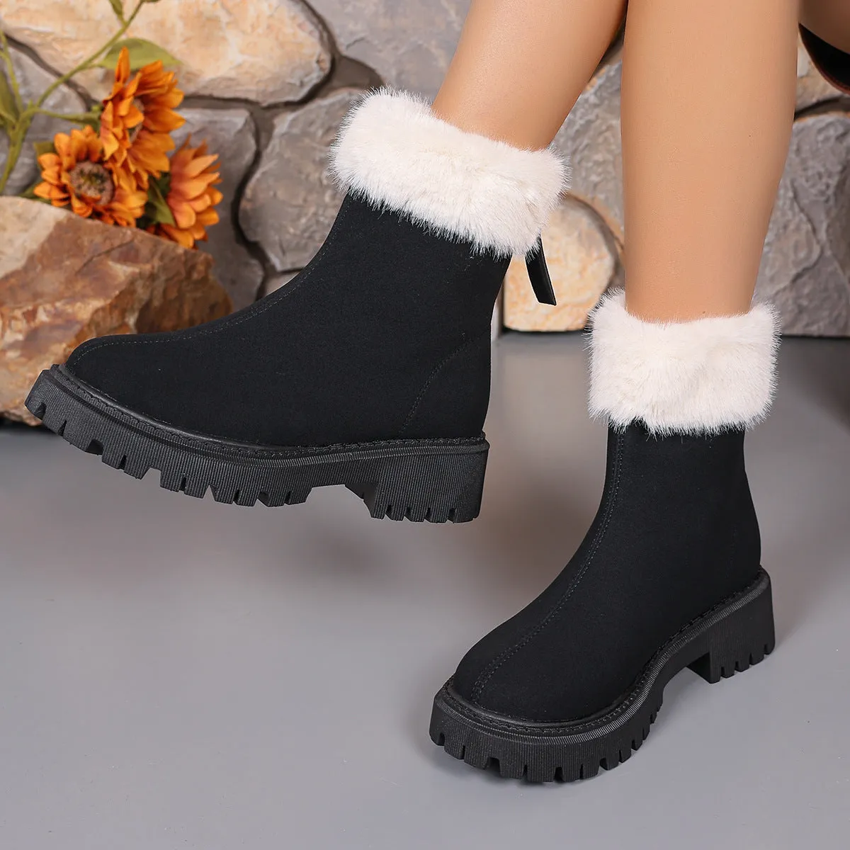 Women's square heel winter snow boots with cotton lining in black and khaki, non-slip sole, sizes 35 to 43