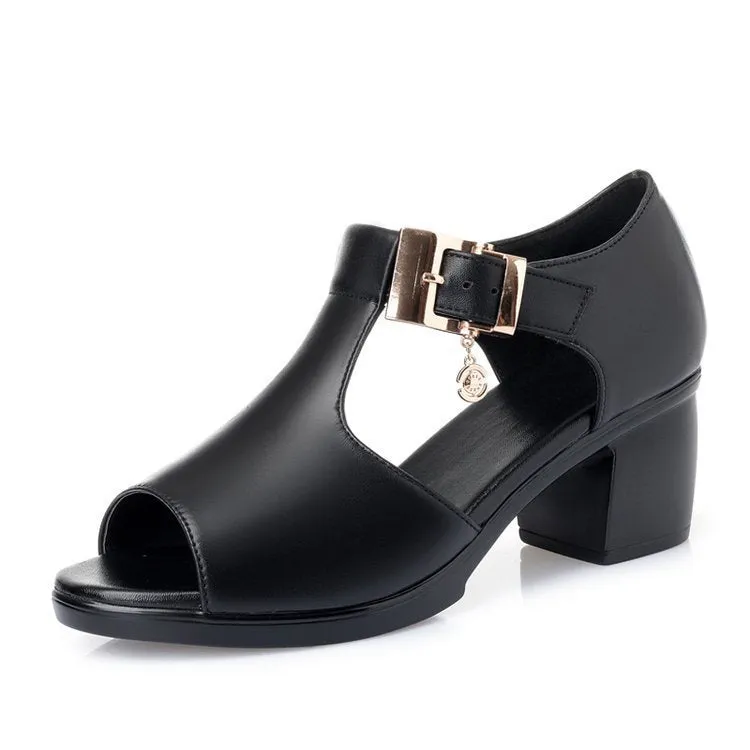 Women's casual thick heel buckle sandals in black with artificial PU upper