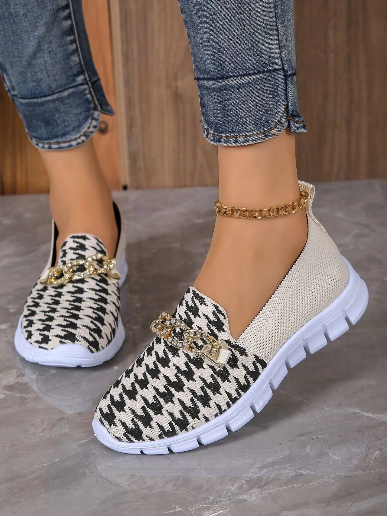 Casual houndstooth print chain mesh shoes for women, low heel, round toe, rubber sole