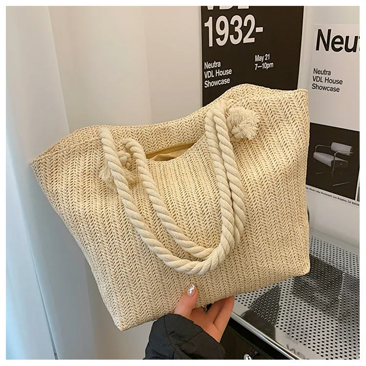 Womens straw large capacity shoulder handbag in khaki with synthetic leather lining and single strap