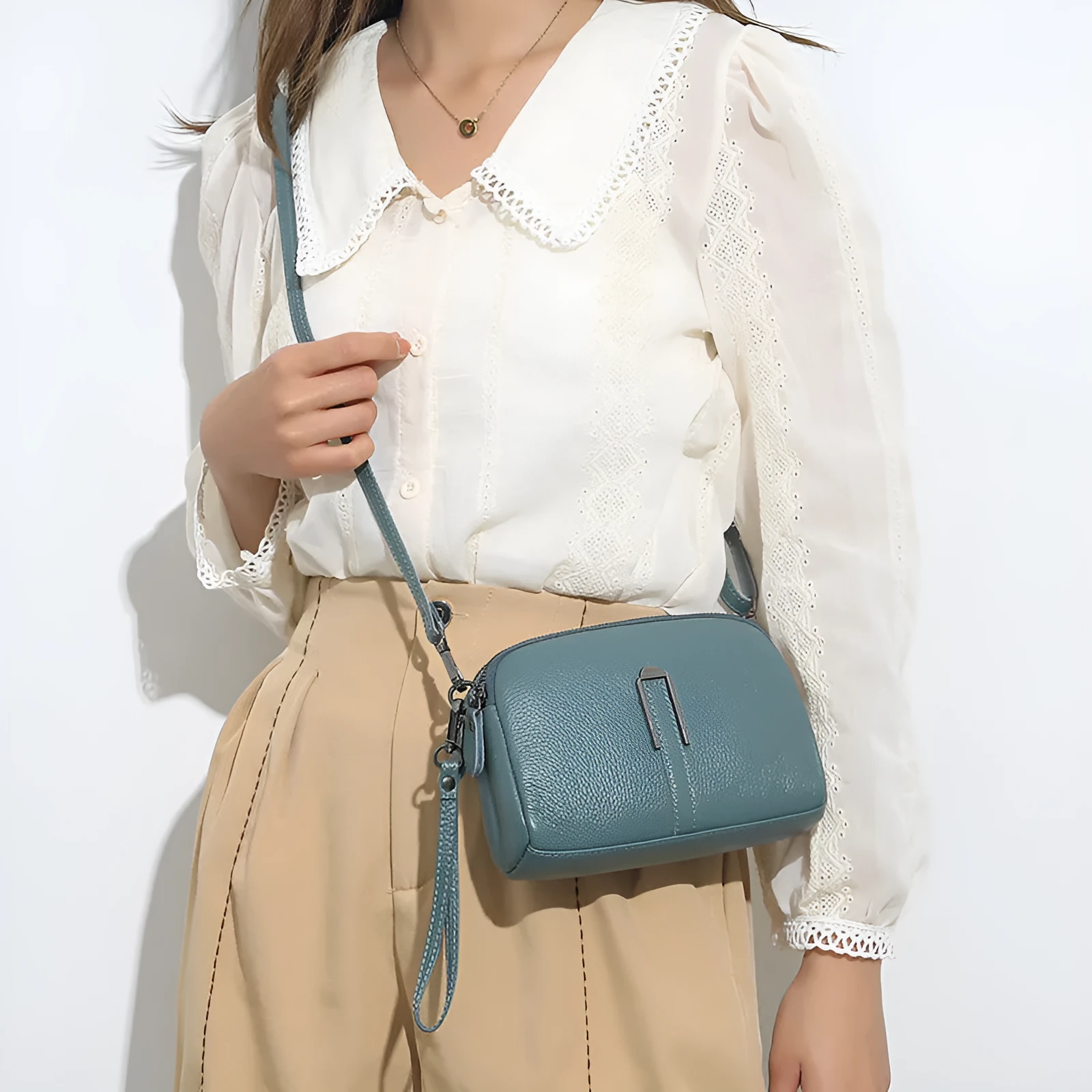 Genuine leather women's shoulder bag in urban simplicity style, horizontal square shape, 19x13x6cm dimensions
