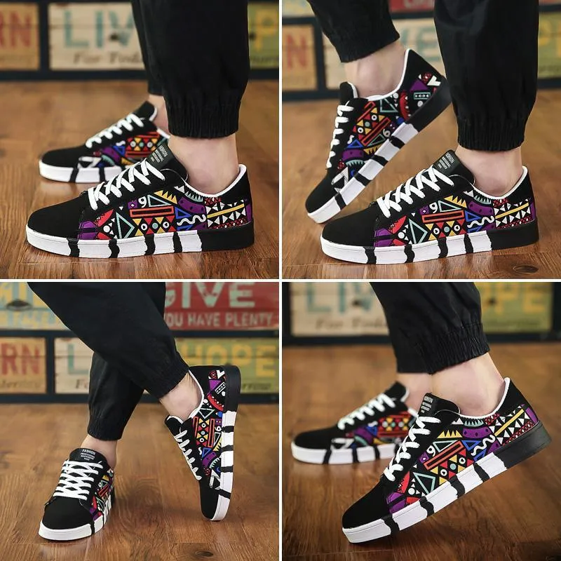 Canvas shoes for men and women, lace-up, rubber sole, available in black blue and colour, sizes 39 to 44