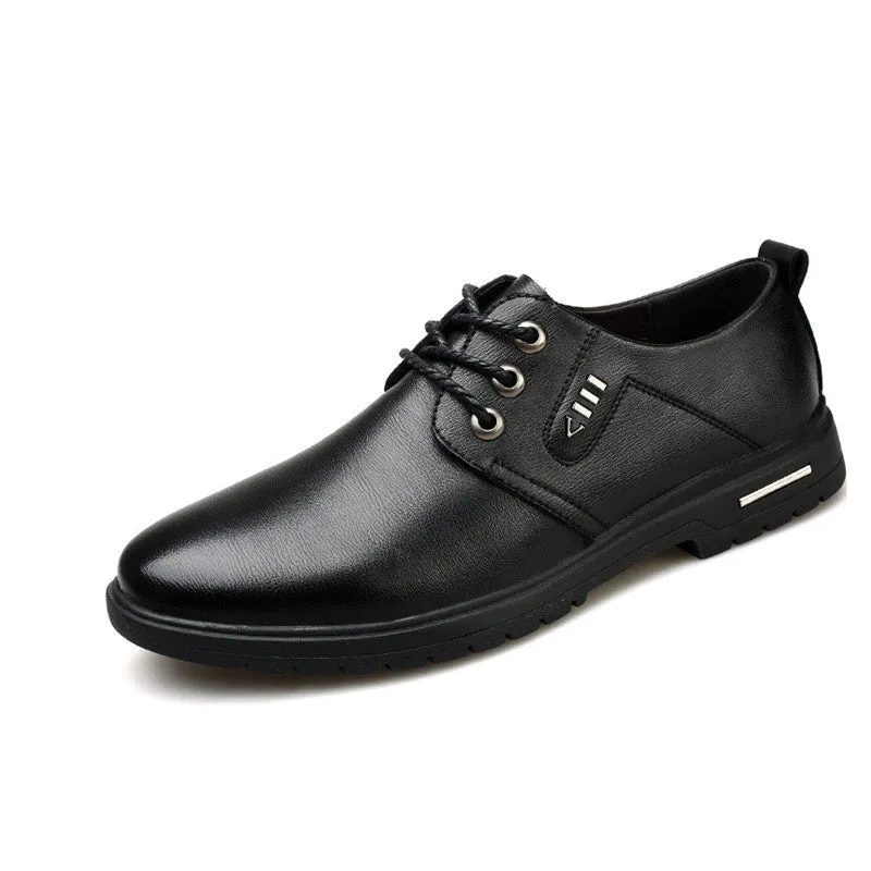 Men's casual leather shoes with cowhide upper, rubber sole, black colour, stitching details