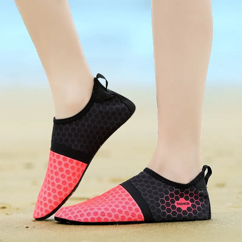 Unisex mesh beach shoes in blue with rubber sole, flat heel, and round toe