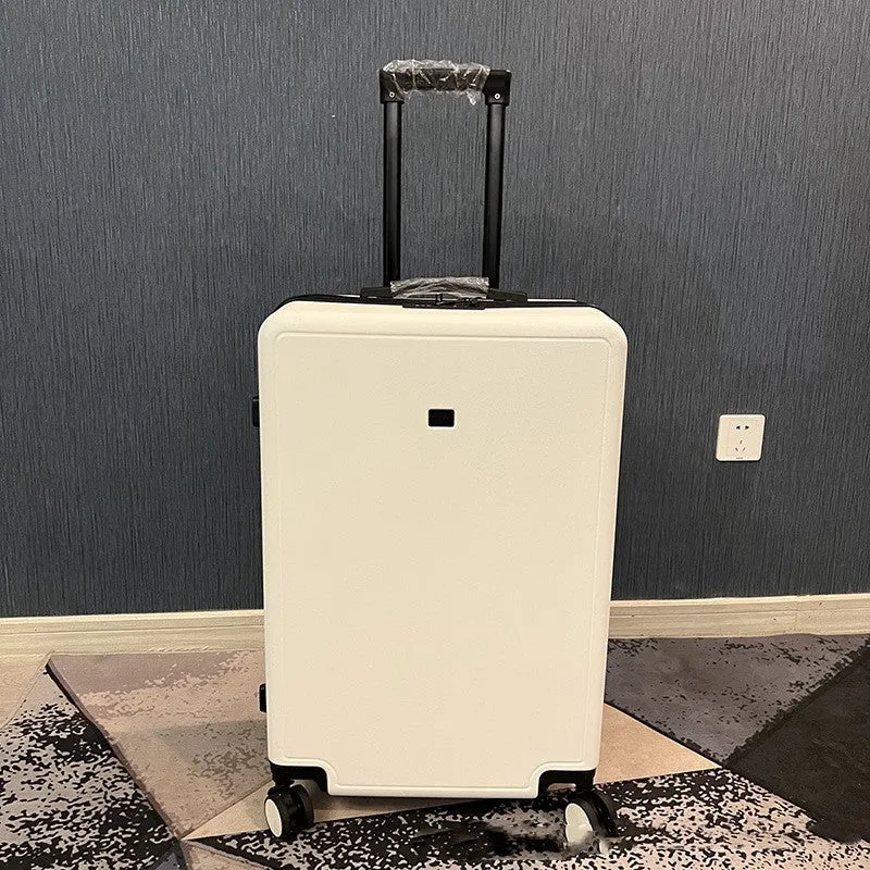 Ultra-light mute universal wheel draw-bar luggage in ABS PC material, 20 inch, black colour, shown on floor