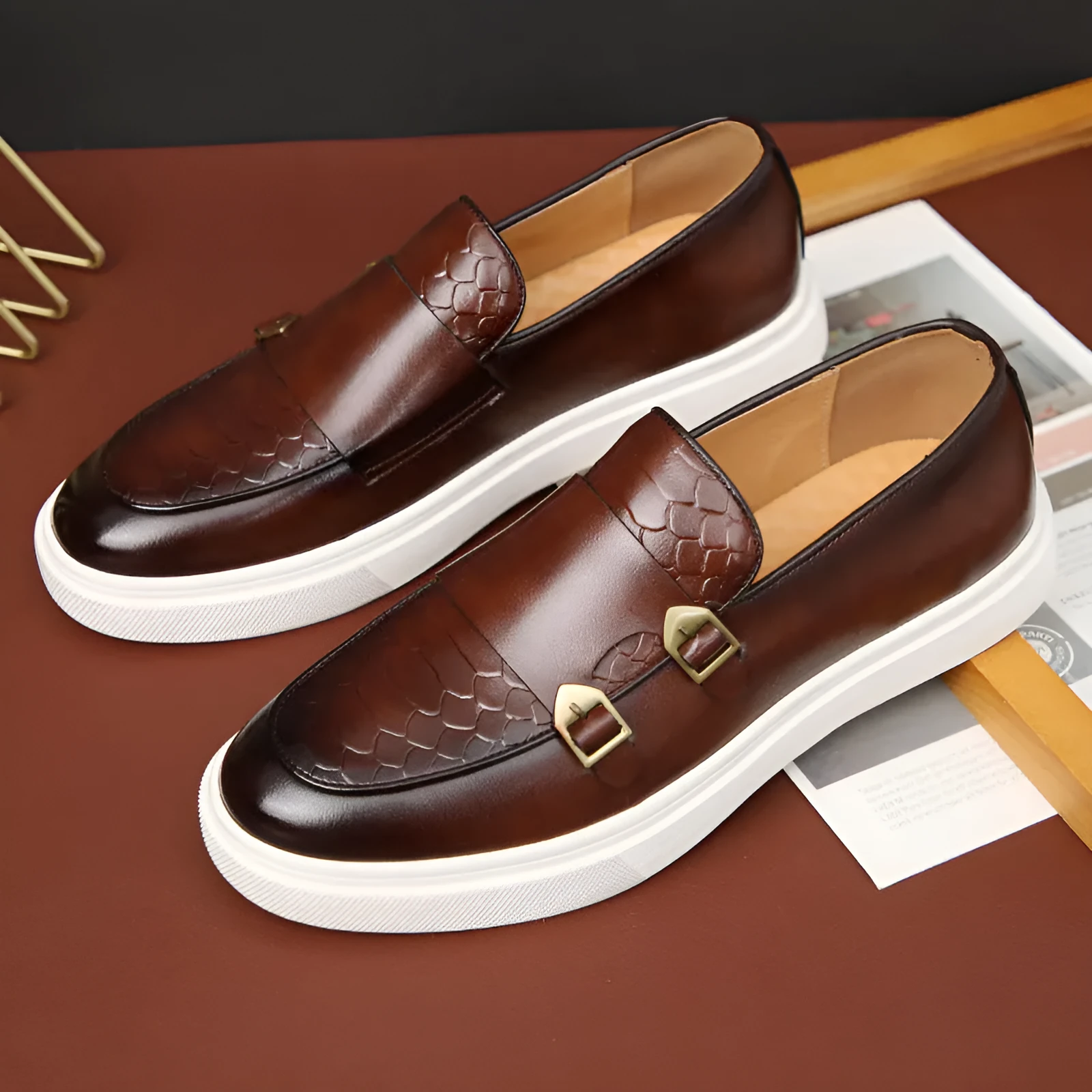Men's casual embossed leather stitching shoes with flat heel, round toe, black and brown colour, sizes 38-46