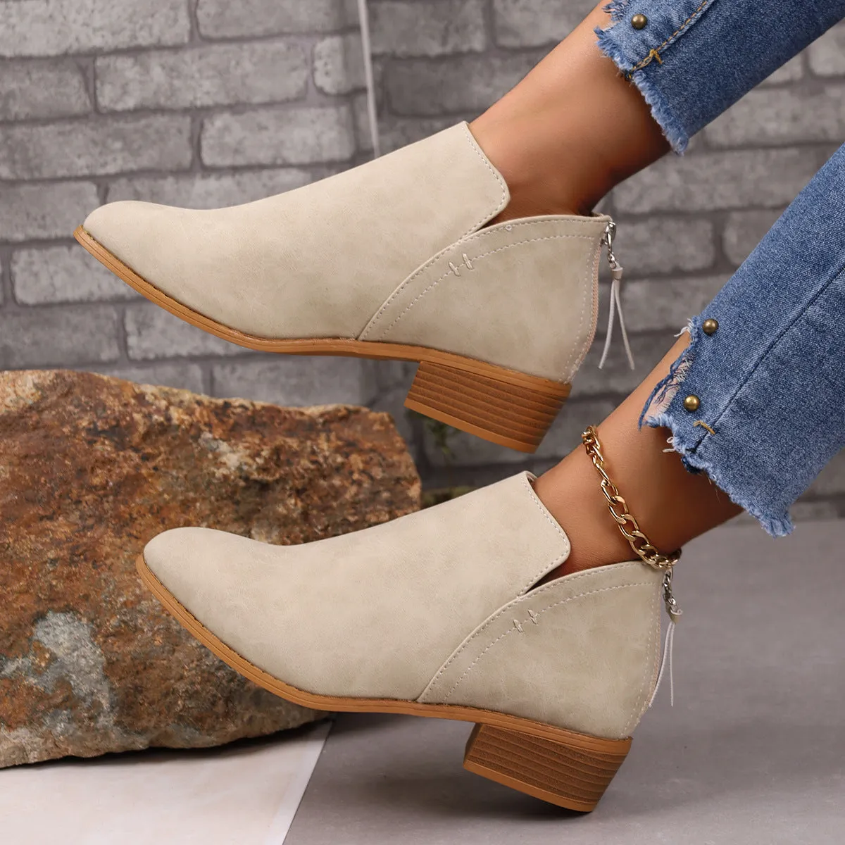 Chunky heel pointed toe ankle boots with V-cut design for women, in khaki colour, side view