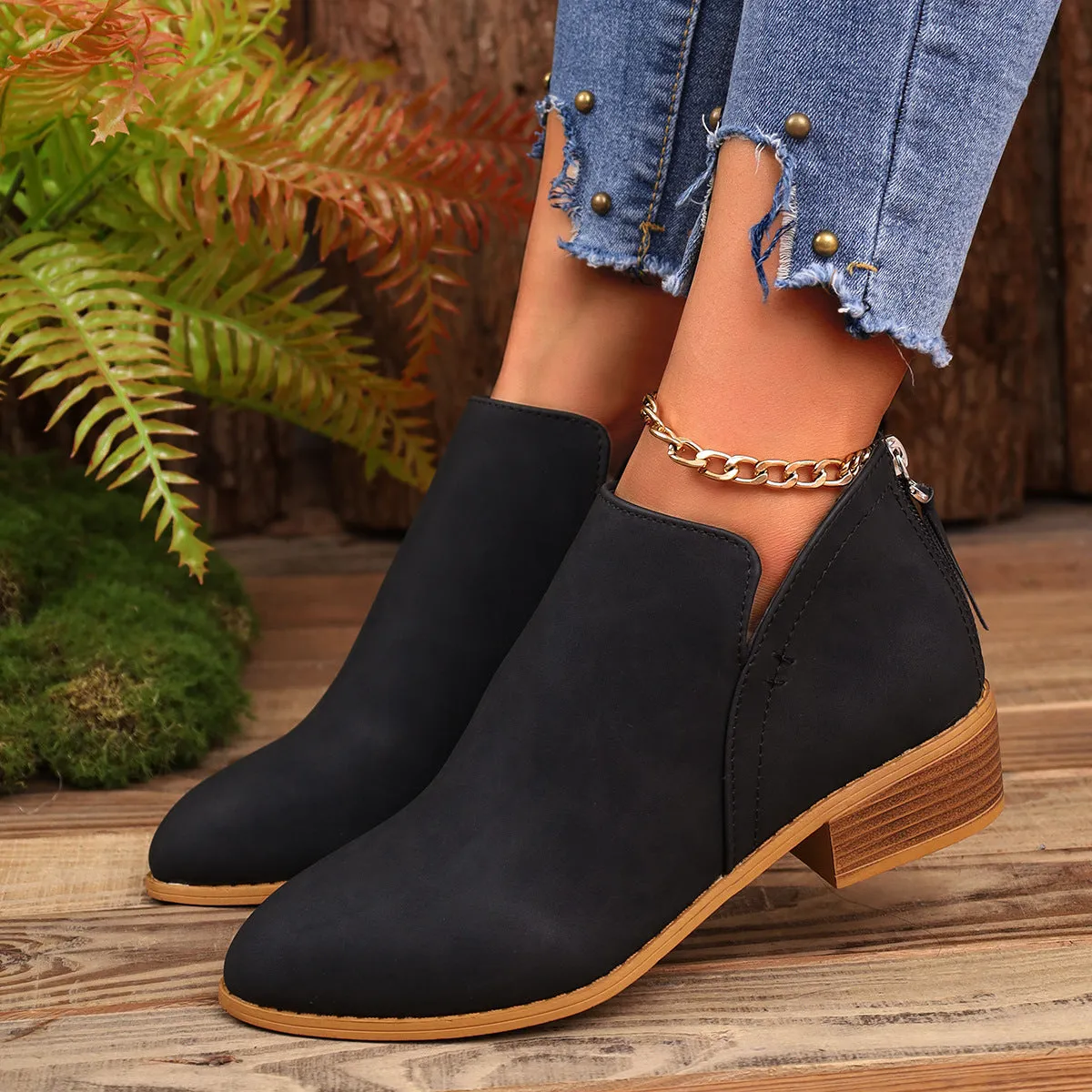 Chunky heel pointed toe ankle boots with V-cut design for women, in khaki colour, side view