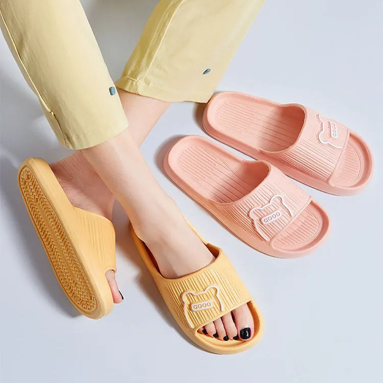 Cartoon bear EVA slippers in lemon yellow, open toe, non-slip sole, for bathroom house use
