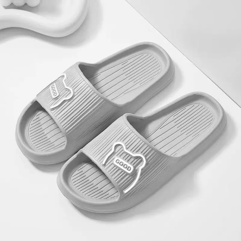 Cartoon bear EVA slippers in lemon yellow, open toe, non-slip sole, for bathroom house use