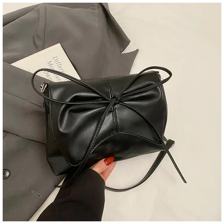 Women's horizontal square underarm crossbody bag in PU leather with sewing line details and mobile phone pocket