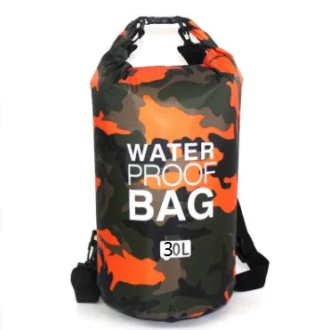 Outdoor waterproof camouflage polyester double shoulder backpack in green, with roll-top closure and foldable design