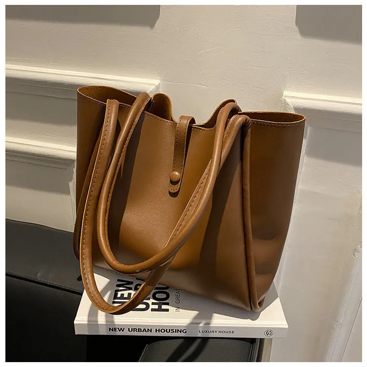 Casual large capacity solid colour tote bag for women with matching wallet in PU material