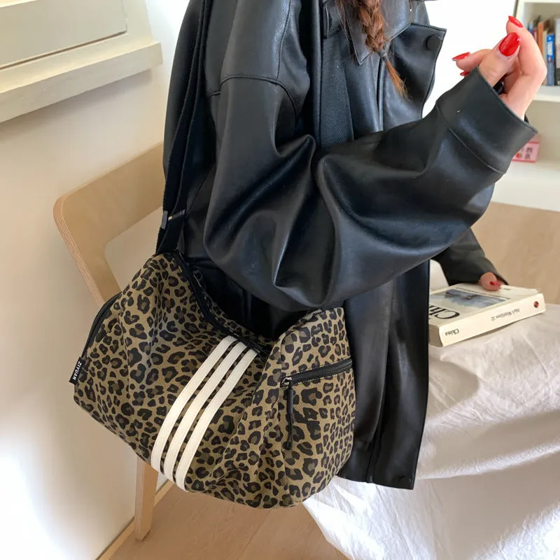 Large capacity leopard print sports style shoulder messenger bag with breathable cloth and stitching details