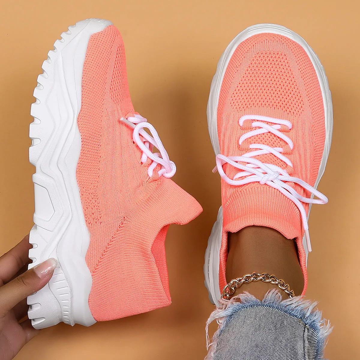 Plus size women's breathable mesh lazy shoes with platform mid heel in solid colour