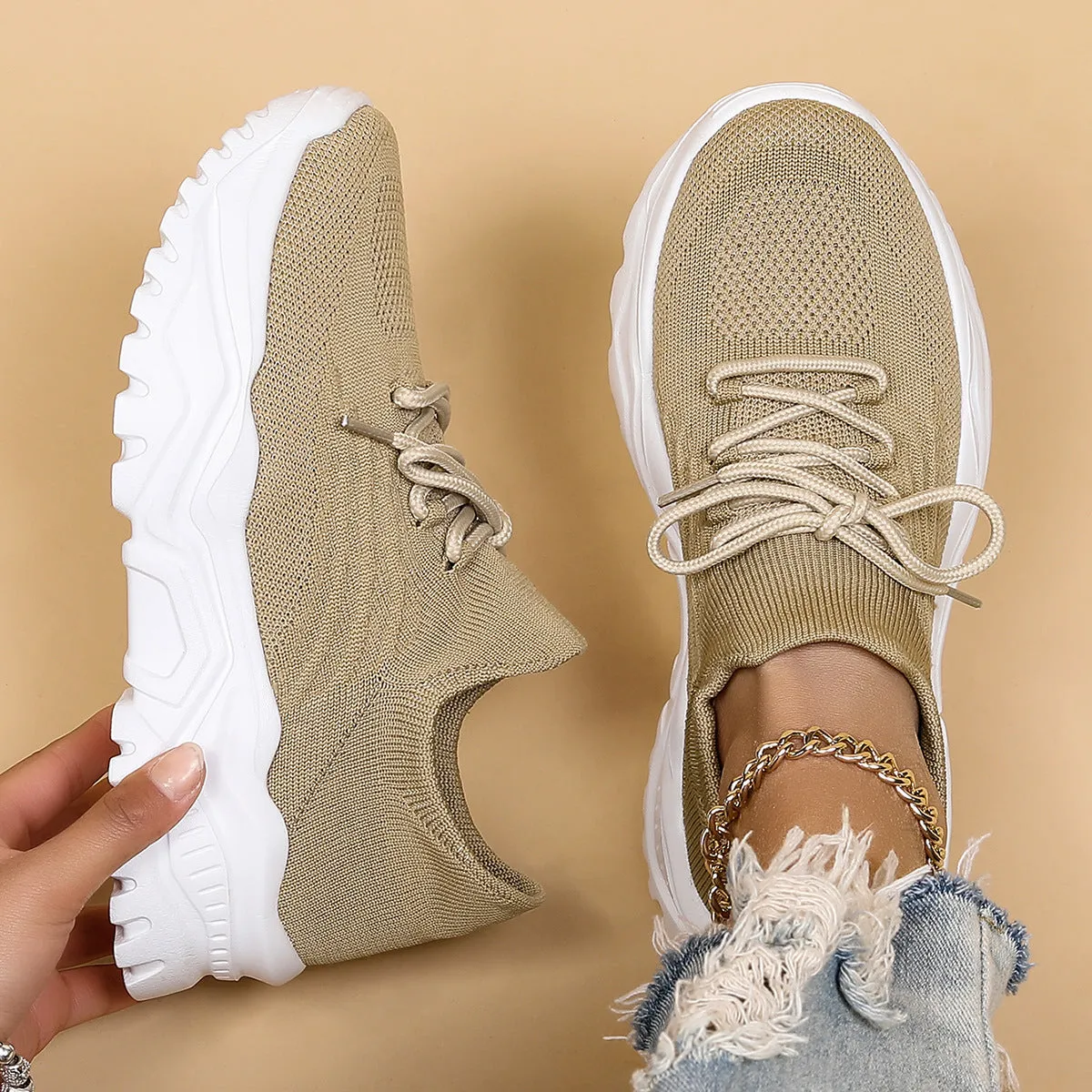 Plus size women's breathable mesh lazy shoes with platform mid heel in solid colour
