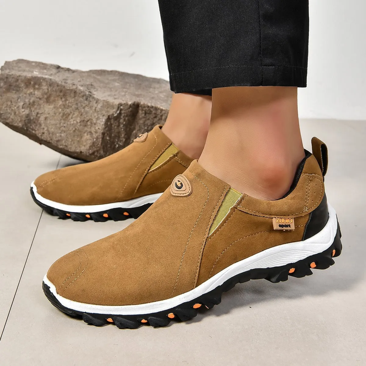 Men's thin round head shallow mouth oversleeve shoes in multiple colours with rubber sole