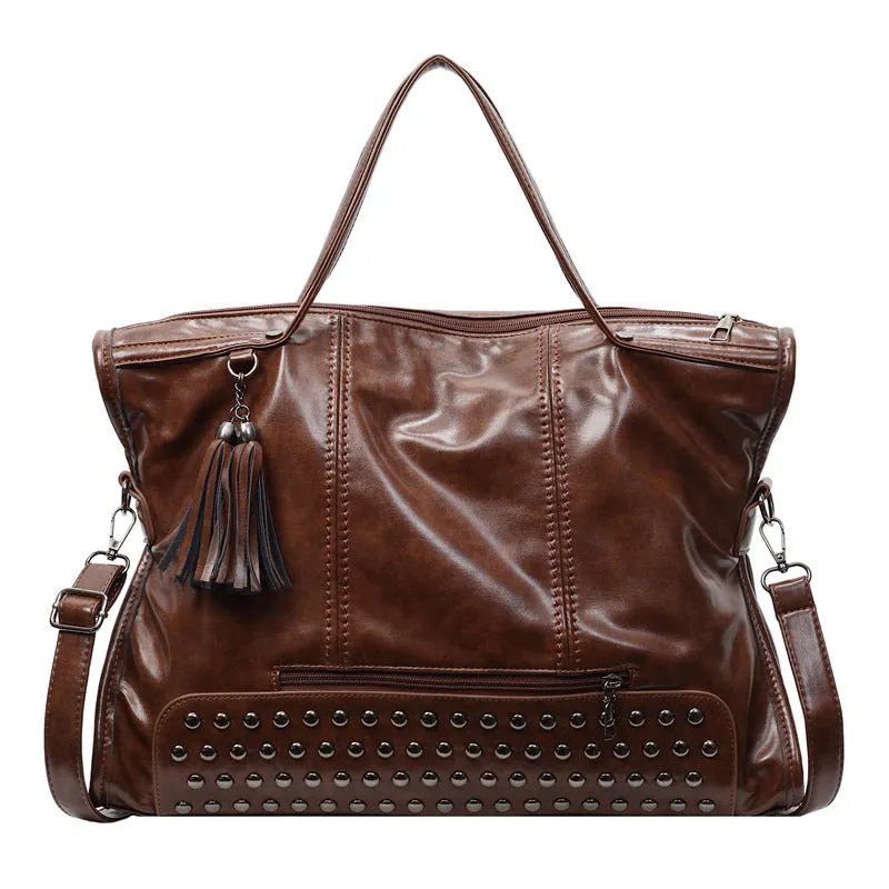 Women's messenger bag with rivet detail, large capacity, horizontal square shape, available in multiple colours