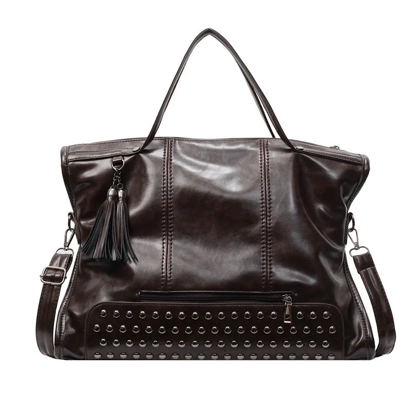 Women's messenger bag with rivet detail, large capacity, horizontal square shape, available in multiple colours