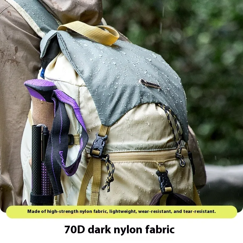 Lightweight nylon outdoor mountaineering backpack 8L in dark blue unisex design
