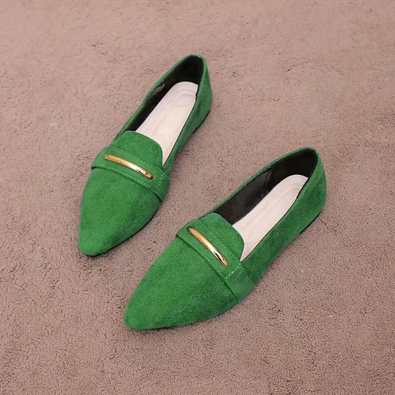 Women's casual flat pointed toe pumps in black, no heel, with middle mouth cutting depth 7-11cm