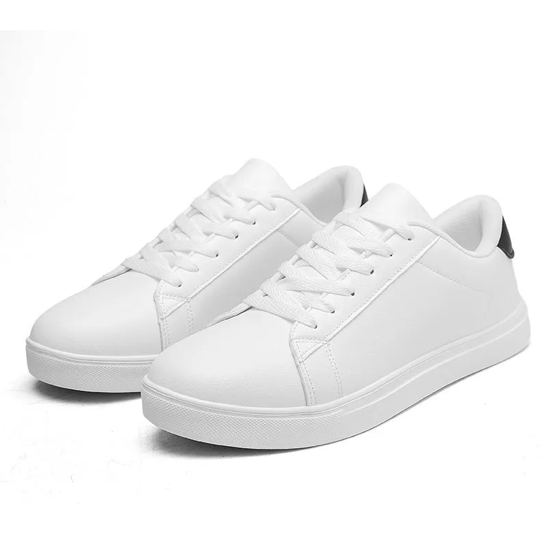 Men's casual lightweight soft-soled sneakers with rubber sole and lace-up closure