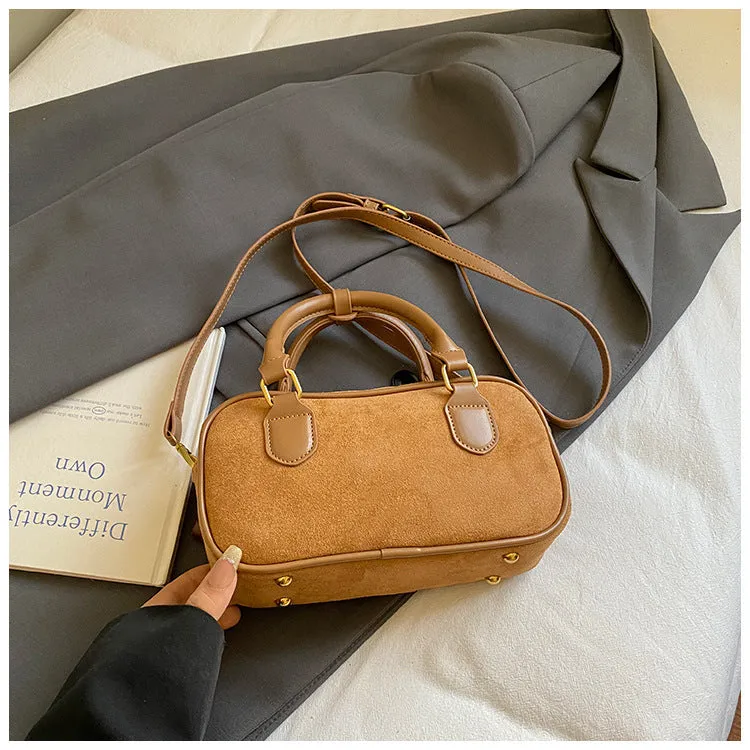 American retro PU leather bowling bag in brown with pendant and crossbody strap