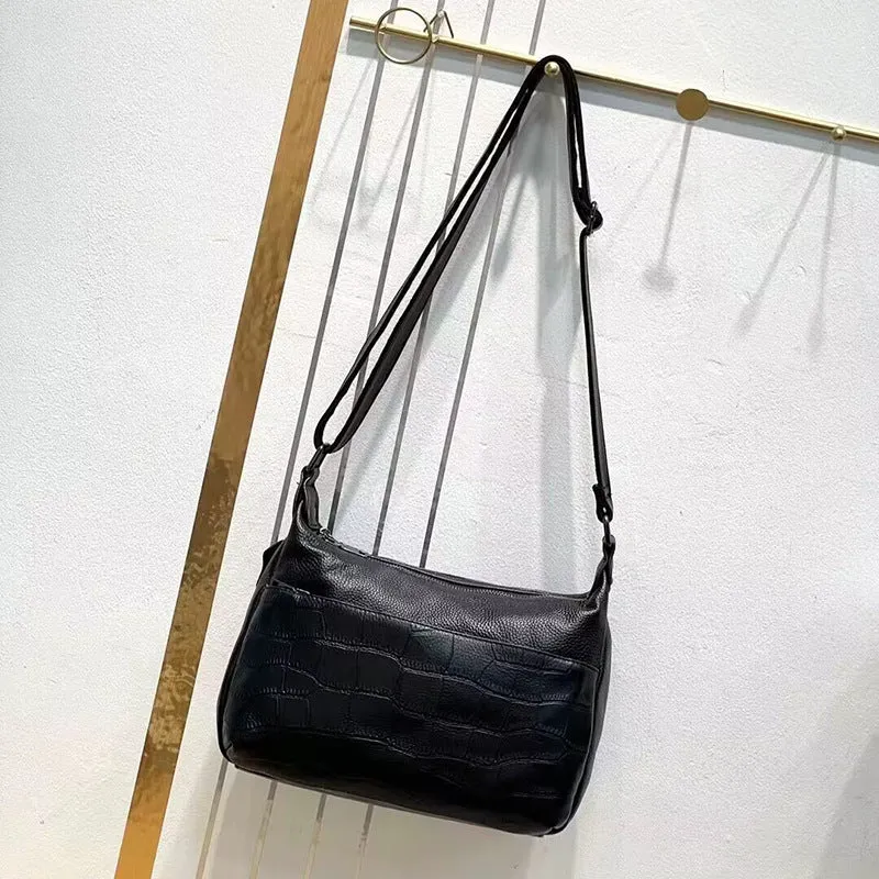 Genuine leather large capacity crossbody shoulder bag in black plaid with horizontal square shape