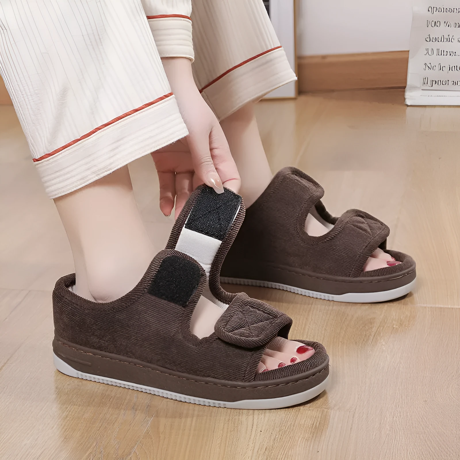 Breathable cloth sandals for elderly, open toe, rubber sole, solid colour, large size 48-49 yards