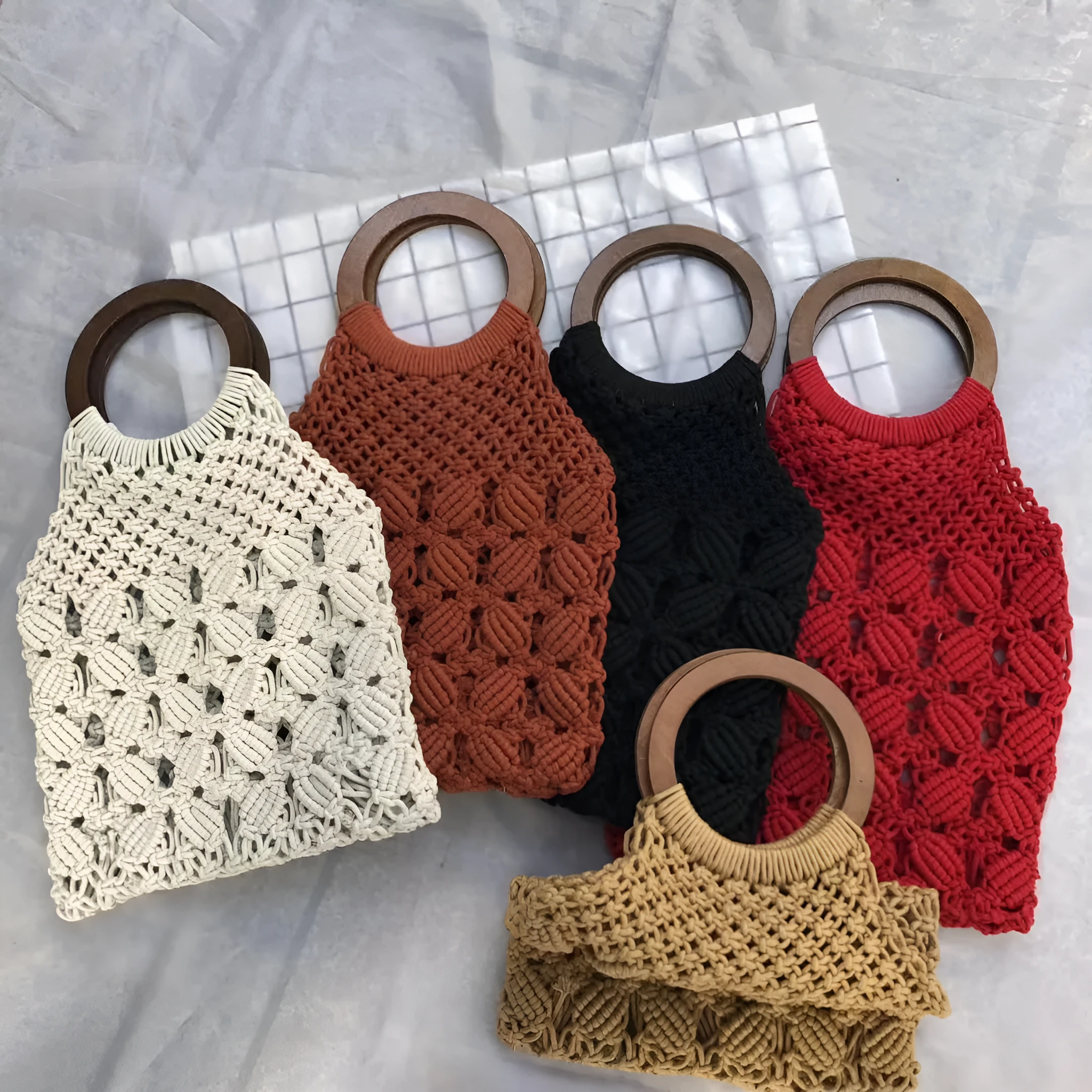 Handmade straw bag women woven wicker handbag Mori style solid colour with cotton lining and hard handle