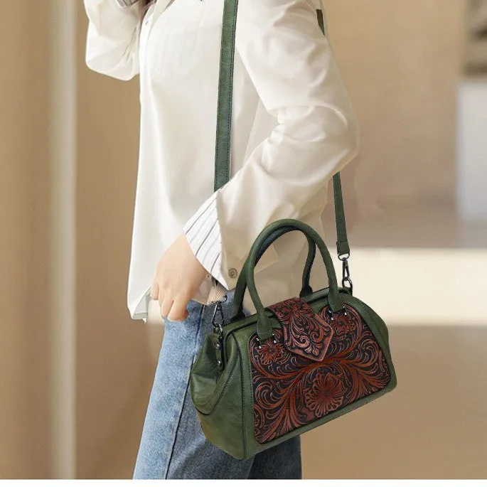 Handmade carved one-shoulder PU women's bag in beige with pillow shape and sandwich pocket